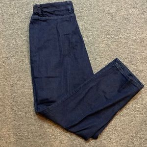 Lee Elastic Side Waistband Jeans. Relaxed Fit.  16 Short.  Great Condition.